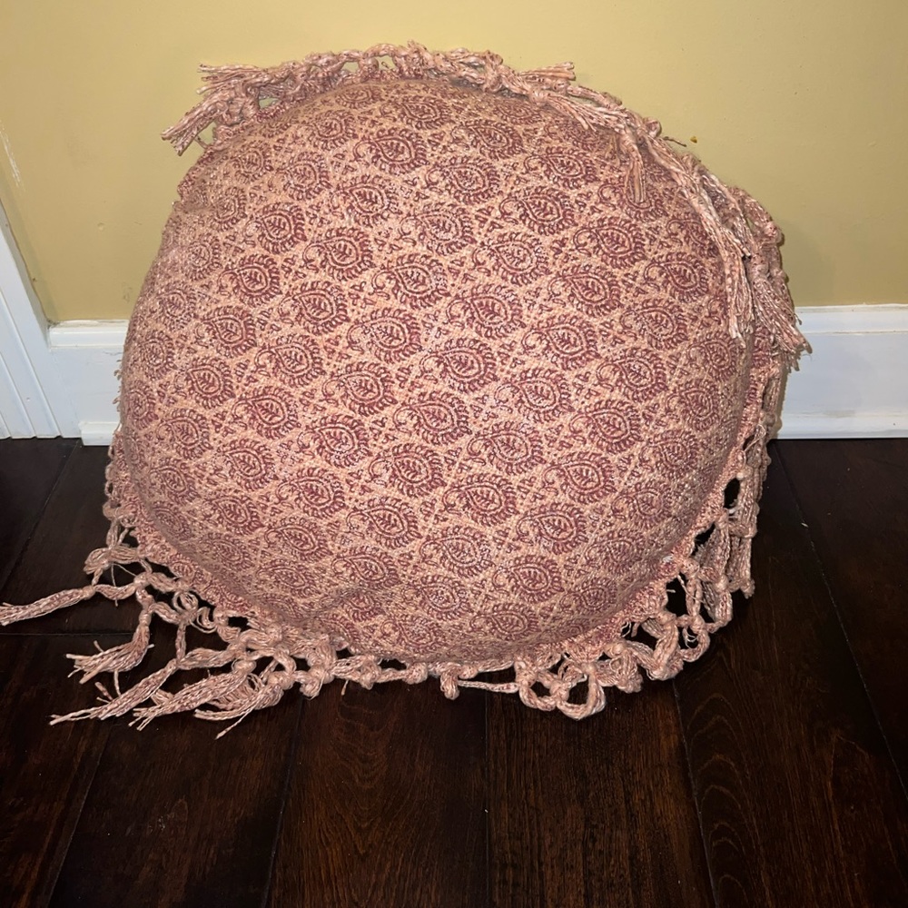 Decorative pillow